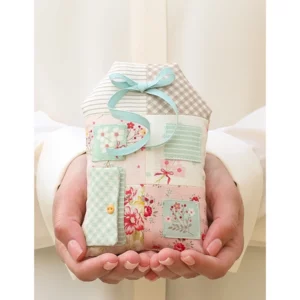 Bunny Hill Designs Rosy Stitches Cottage Speldenkussen Naaldenboekje
